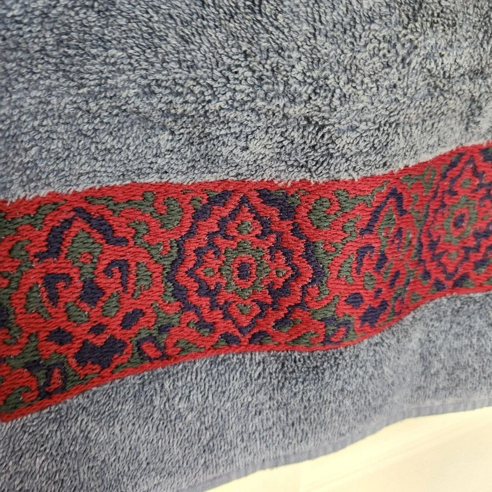 Vintage Denim Blue Hand Towels‎ (2) with Jacquard Medallion Woven Trim